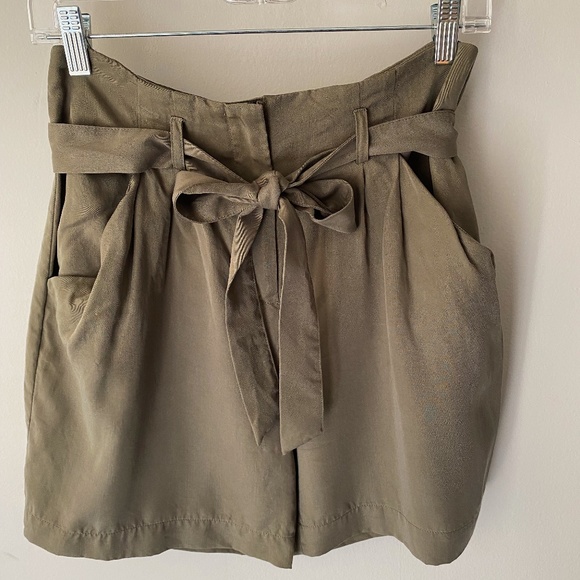 WHBM High-Waisted Women's Shorts - Picture 1 of 5